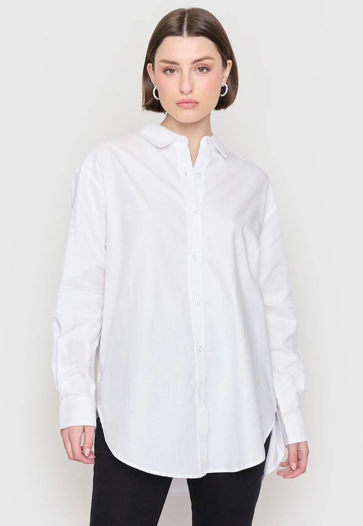 Oferta de Blusa Mujer Oxford Oversize Blanco por $16990 en Corona