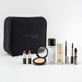 Oferta de Maleta De Maquillaje M·A·C Blockbuster Mac Cosmetics por $89990 en Falabella