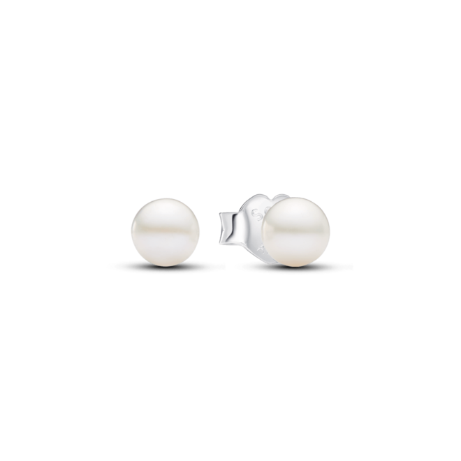 Oferta de Aretes de Botón Perla Cultivada de Agua Dulce Tratada de 4,5 mm por $136000 en Pandora