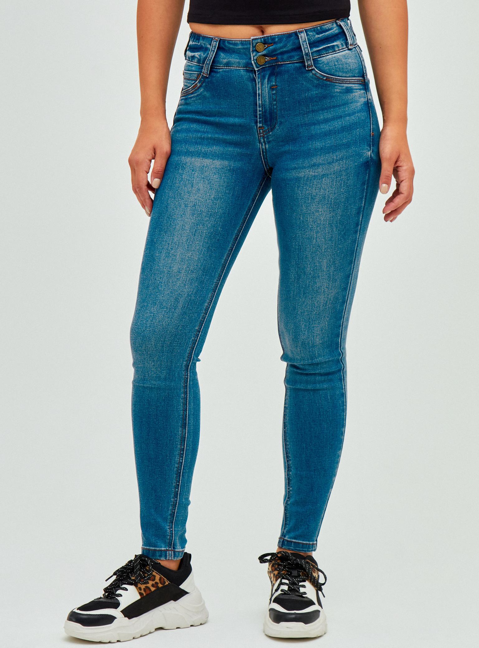 Oferta de Jeans Skinny Push Up por $10490 en Paris