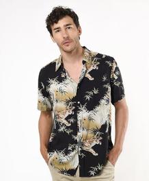 Oferta de Camisa hombre estilo tropical por $5990 en Tricot